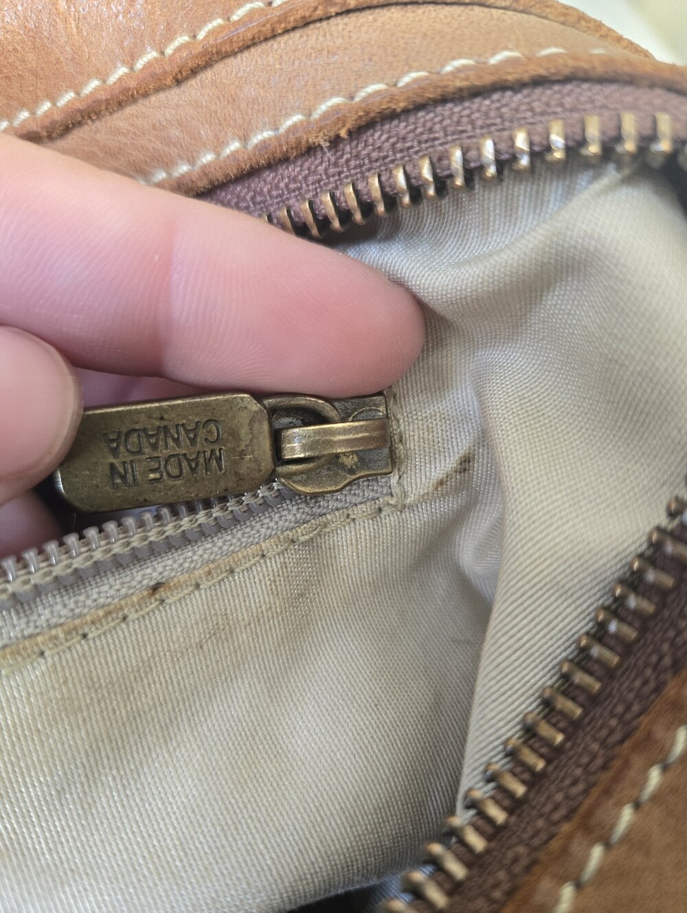Vintage Roots Leather Bag - Picture 13 of 14